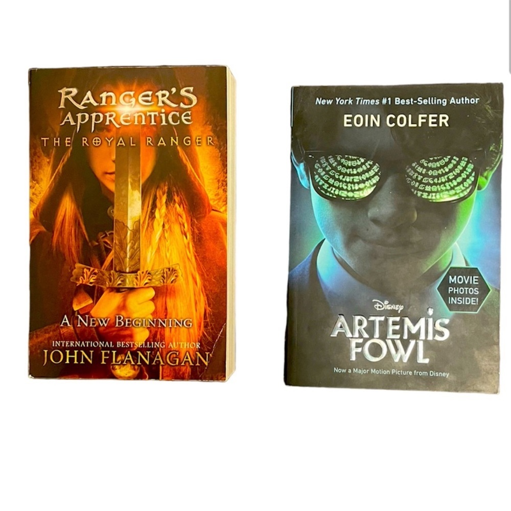 🌸2/$12🌸 2 Young Reader Novels ( Books )